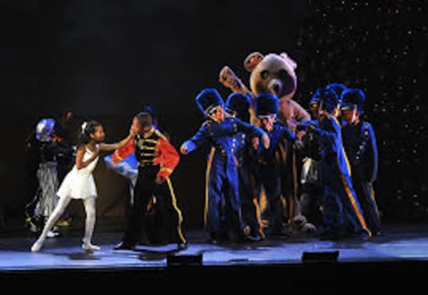 A Nutcracker battle