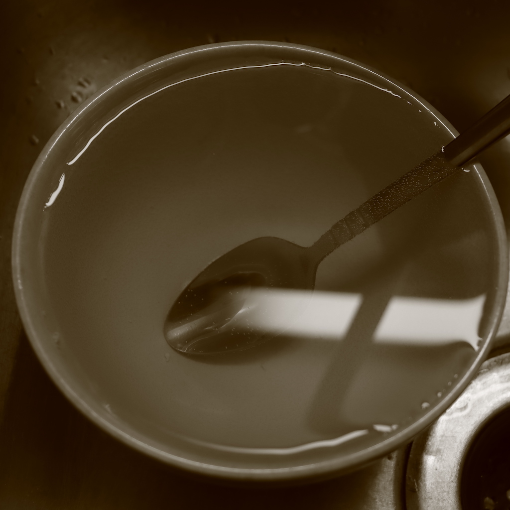 Effect of light on surface and content of water filled bowl