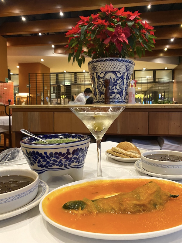 A table setting at El Cardenal