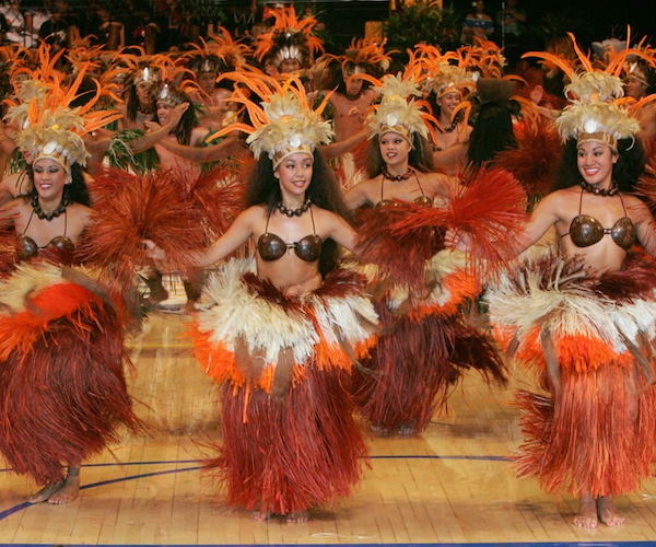 Polynesian dancers