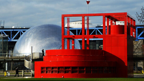 A view of a red follie