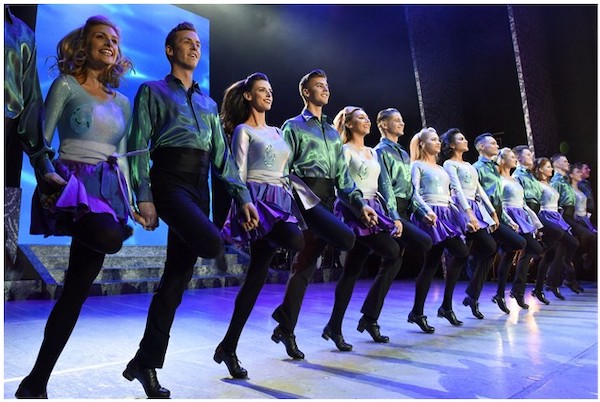 A line of Irish dancers