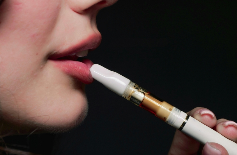 elf bar vape uk How to Unclog a Vape Cartridge or Pen? 6 Quick Fixes main image 1