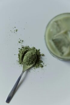 Kratom powder