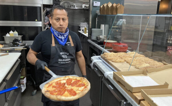 Salame pizza