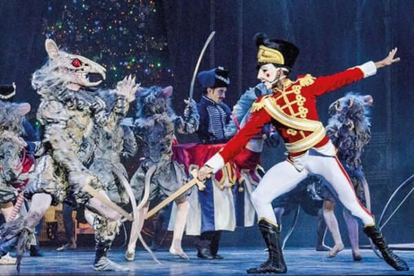 The Nutcracker fights with Mouse King