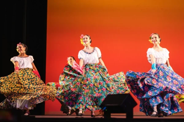 Folklorico dancers in full skirts